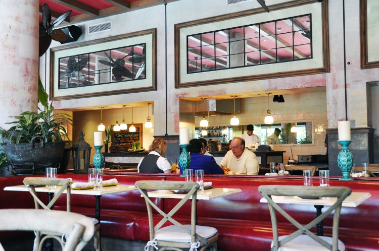 photo of the inside to Sugarcane Raw Grill & Bar
